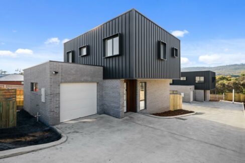Houses for sale in Blackmans Bay