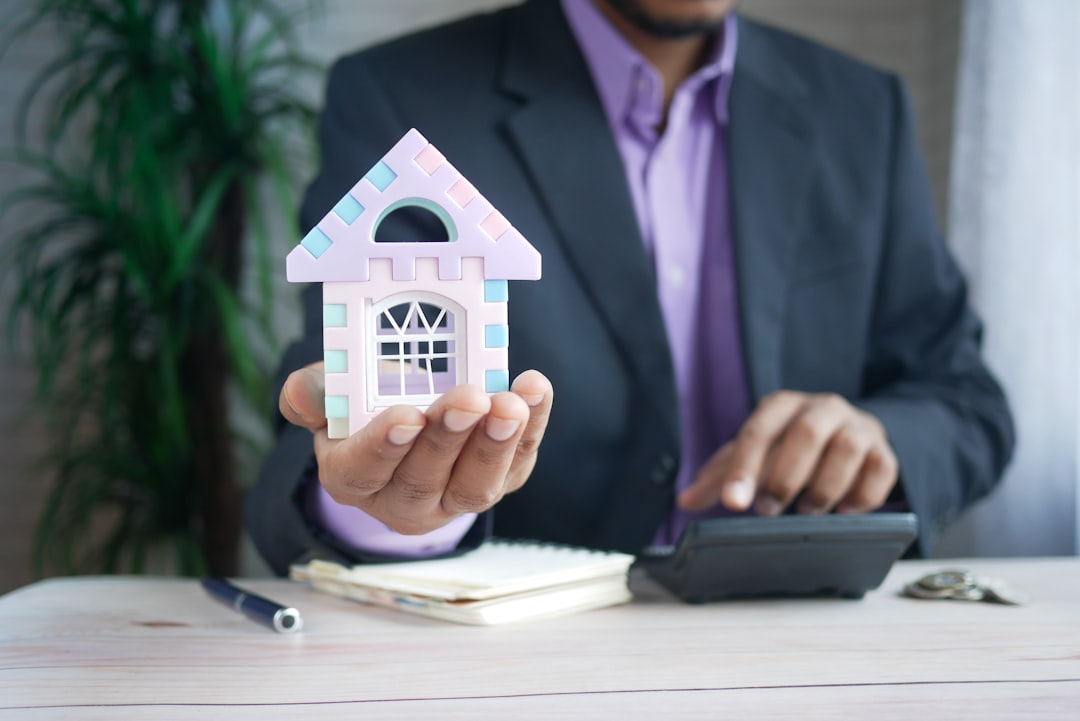 How to find the perfect family home among listings in charming Howrah